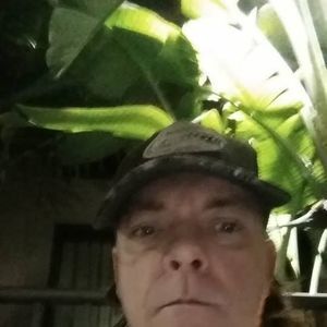 Meet your Posher, Gregory